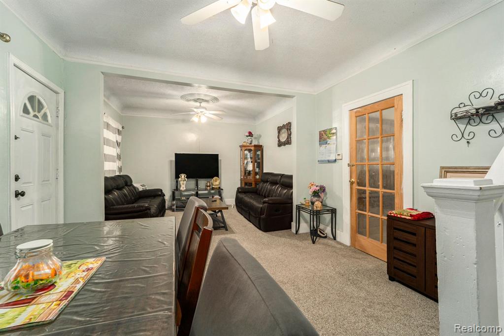 4568 CHARLES Street, Hamtramck, MI 48212 — Photo 6