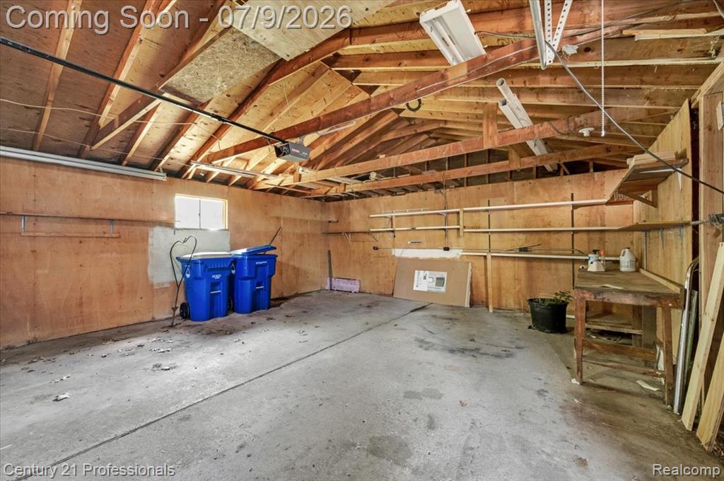 7168 Wedworth Street, Waterford, MI 48327 — Photo 25