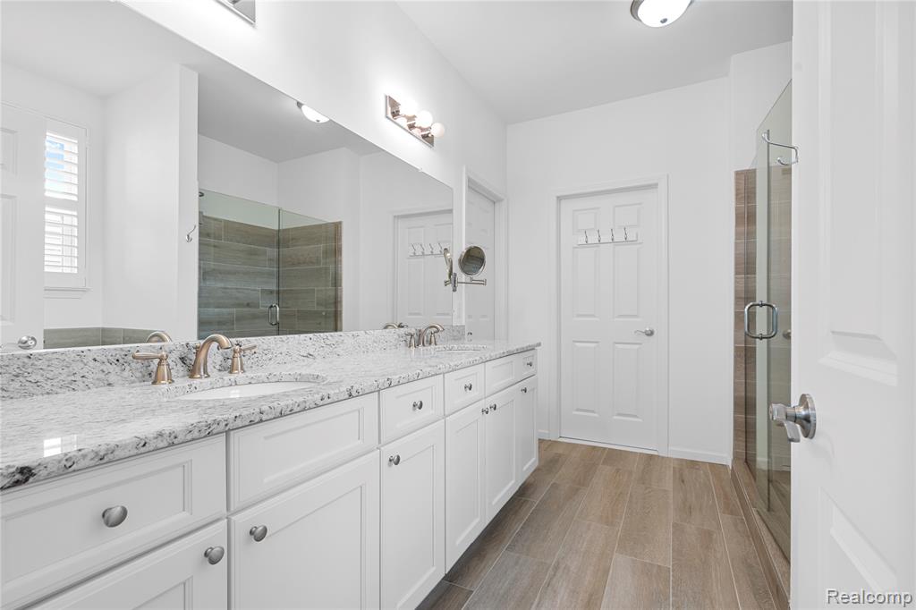48884 Garden Lane, Canton, MI 48188 — Photo 13