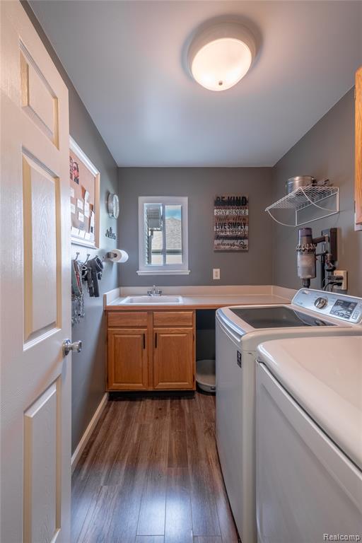 2410 Torrey Grove Court, Fenton, MI 48430 — Photo 23