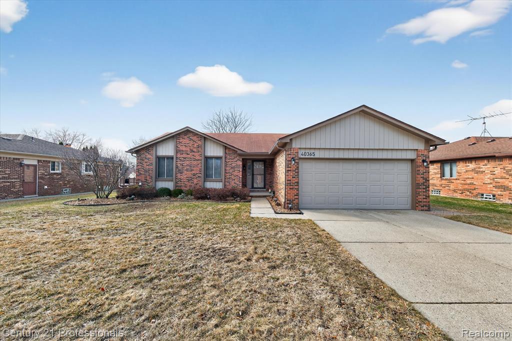 40365 La Grange Drive, Sterling Heights, MI 48313 — Photo 2