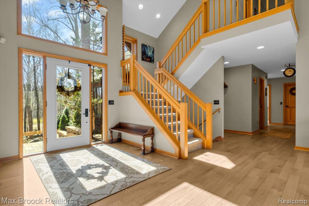 5970 Lynne Hollow Drive, Commerce Twp, MI 48382 — Photo 3