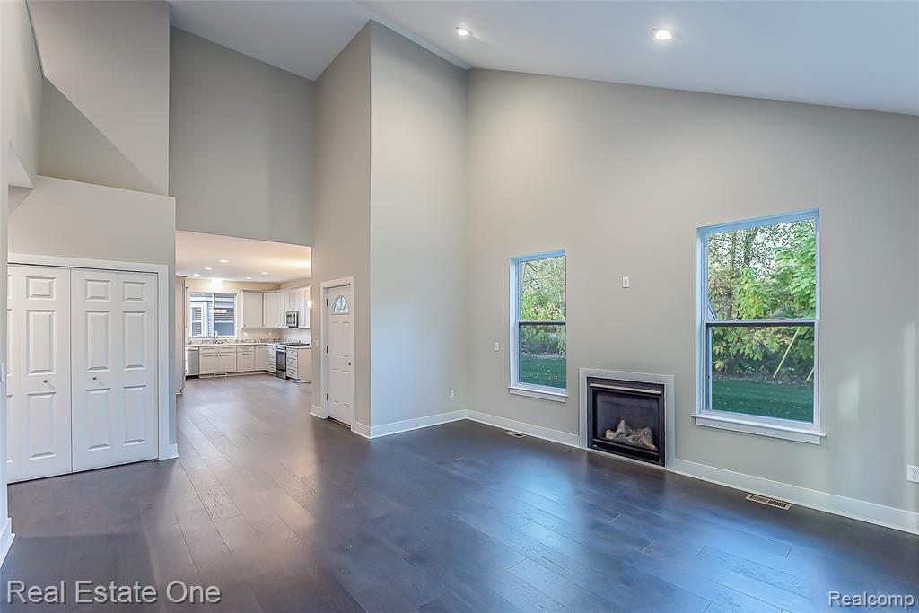 529 Indian Oaks Drive, Howell, MI 48843 — Photo 15