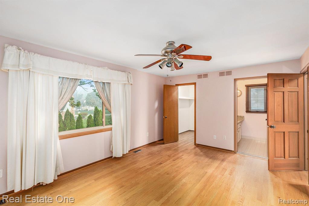 5185 SAFFRON Drive, Troy, MI 48085 — Photo 8