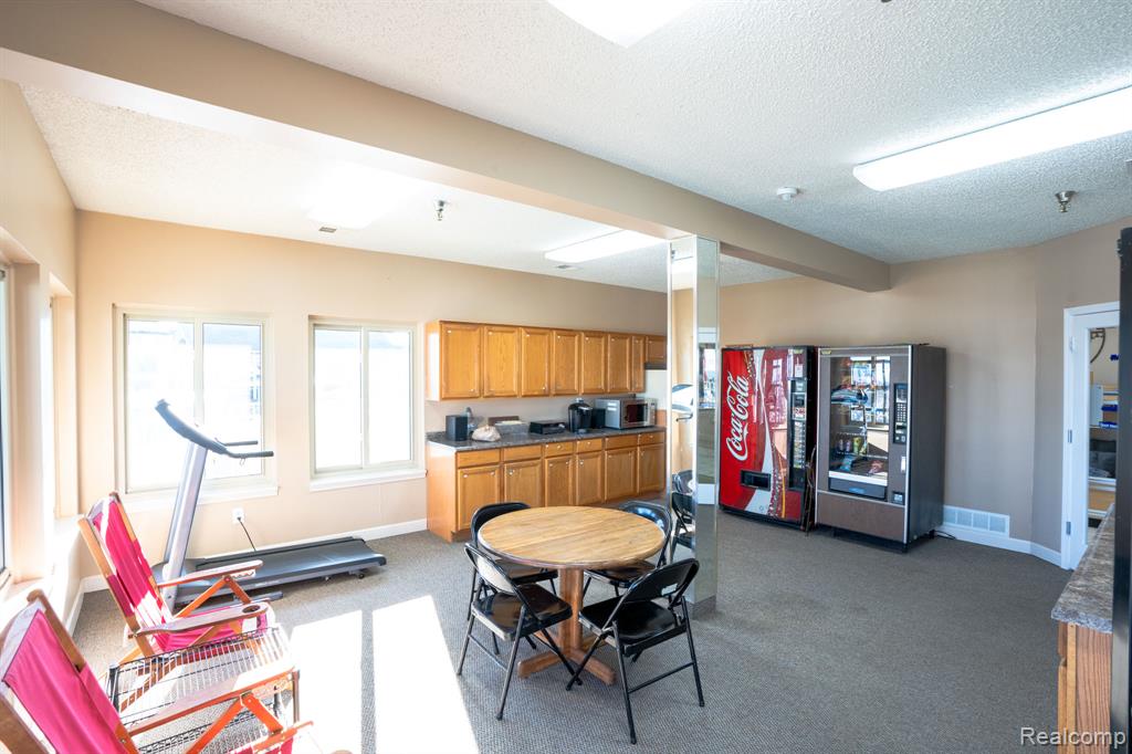 32081 N River Road, Harrison Township, MI — Photo 22
