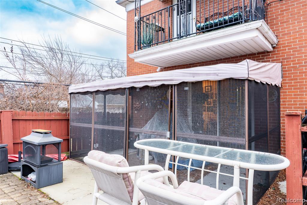 20210 Vernier Road, B, Harper Woods, MI 48225 — Photo 22