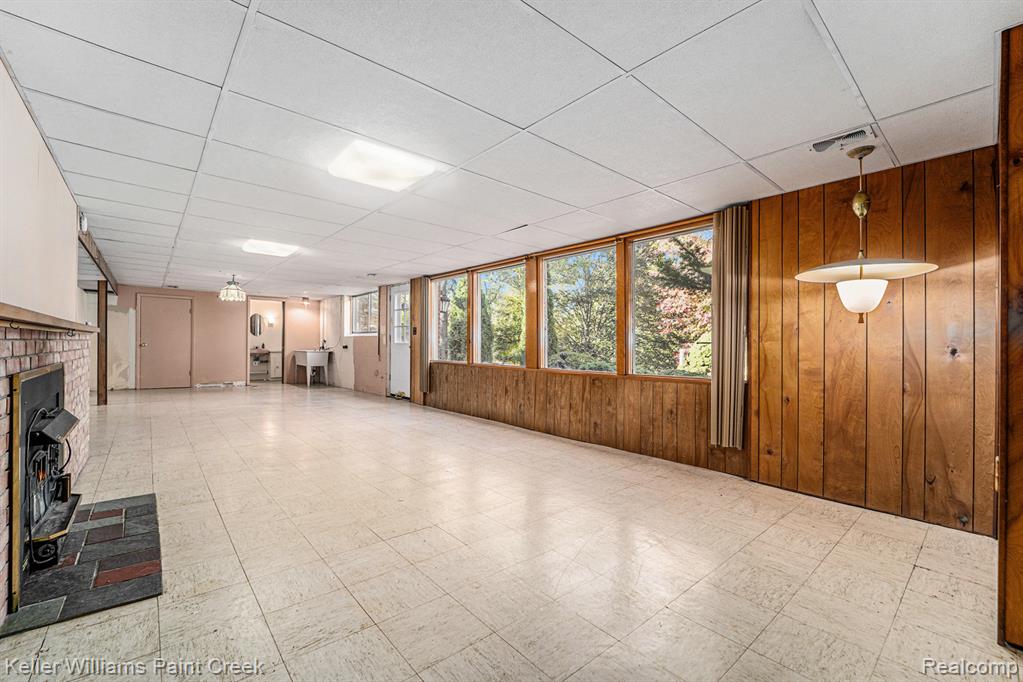 6720 Castle Drive, Bloomfield Hills, MI 48301 — Photo 17