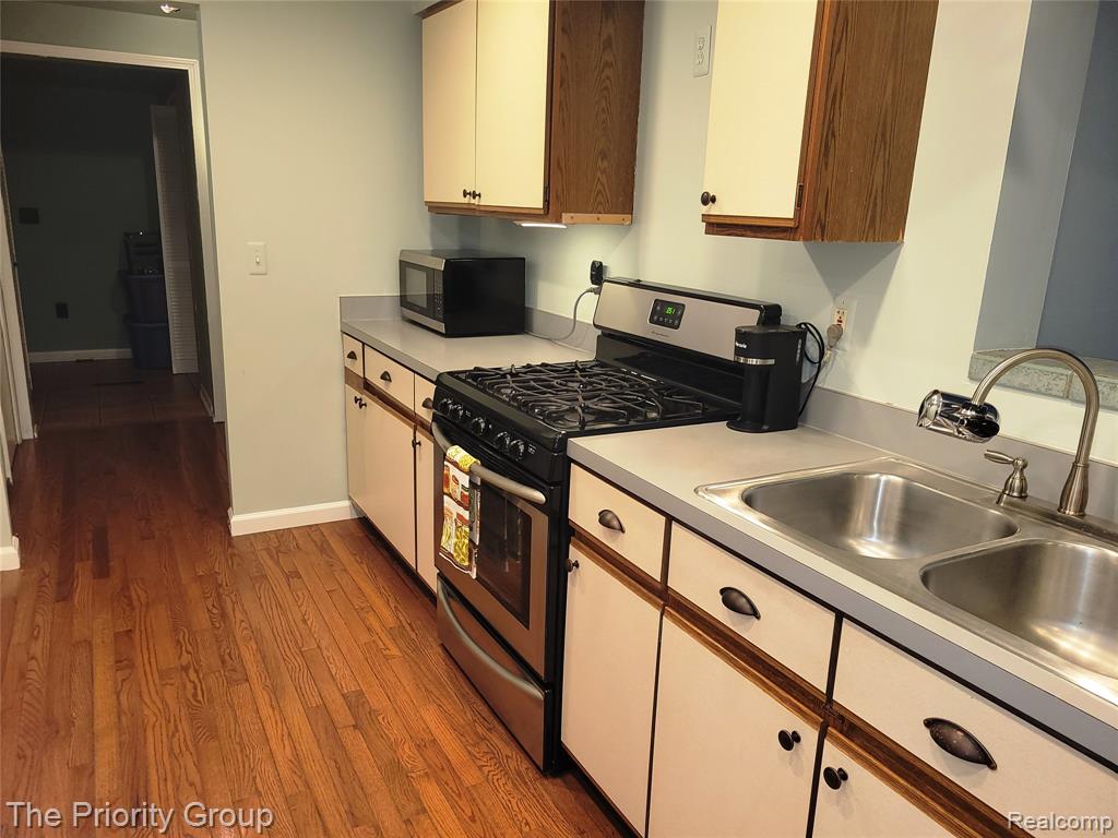 5650 Hillsboro Road, Davisburg, MI 48350 — Photo 19