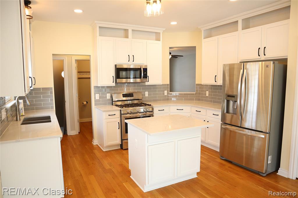50595 Coolidge Street, Canton, MI 48188 — Photo 13