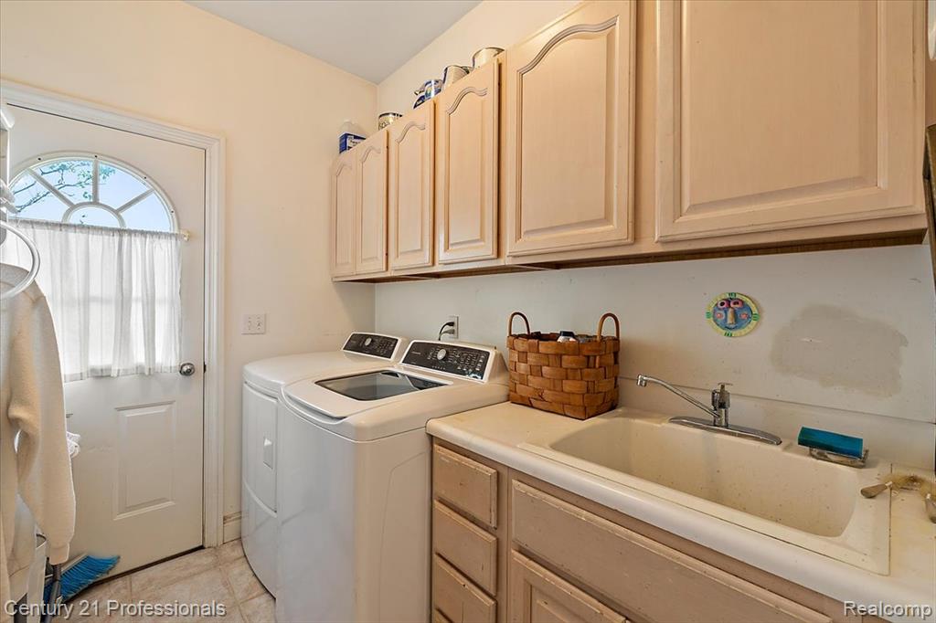 40205 Ashland Drive, Sterling Heights, MI 48313 — Photo 21