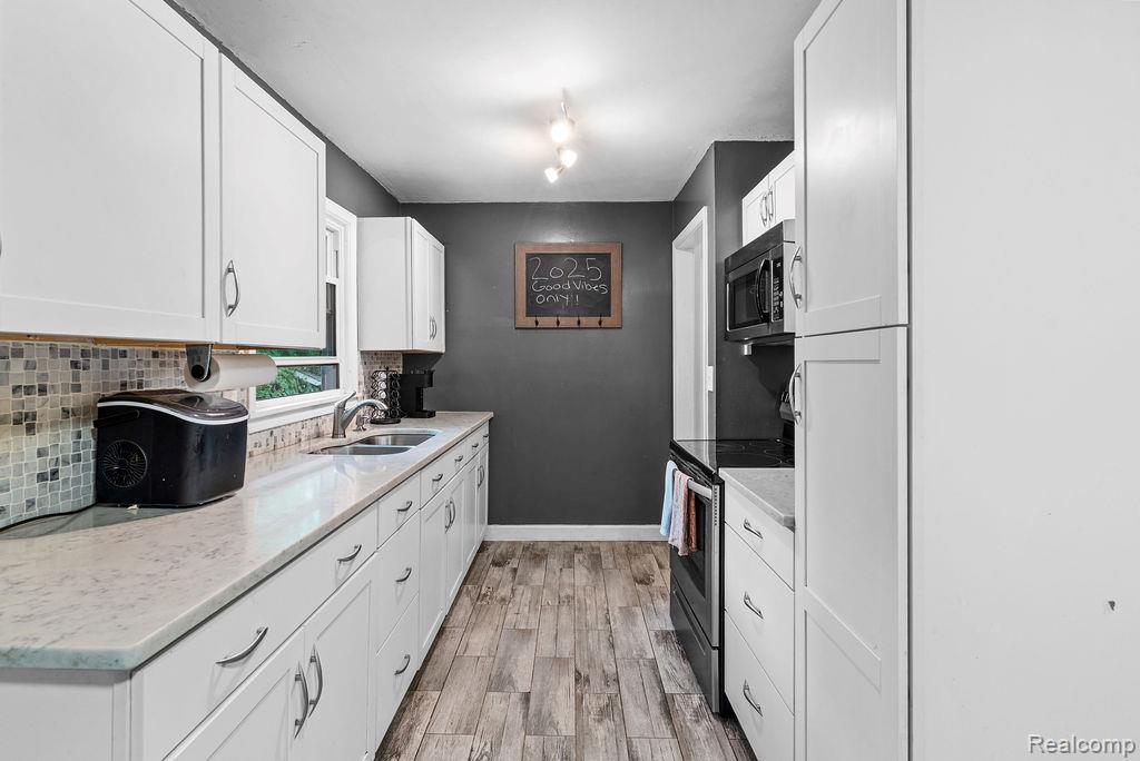 5481 Hanley, Waterford, MI 48327 — Photo 11