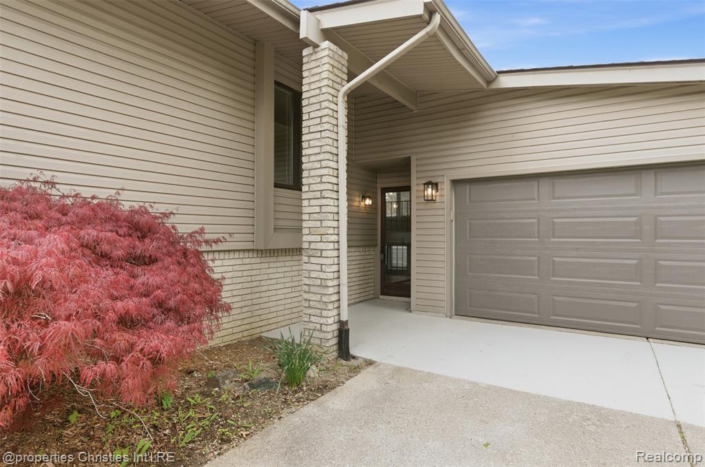 2629 Coral Drive, Troy, MI 48085 — Photo 23