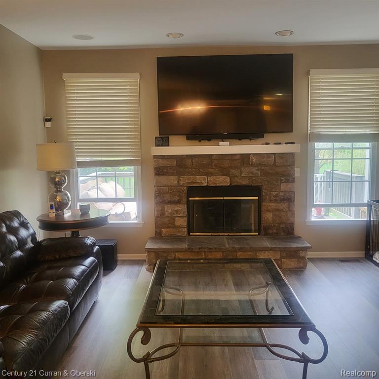 49945 STREAMWOOD Drive, UNIT #74, Novi, MI — Photo 4