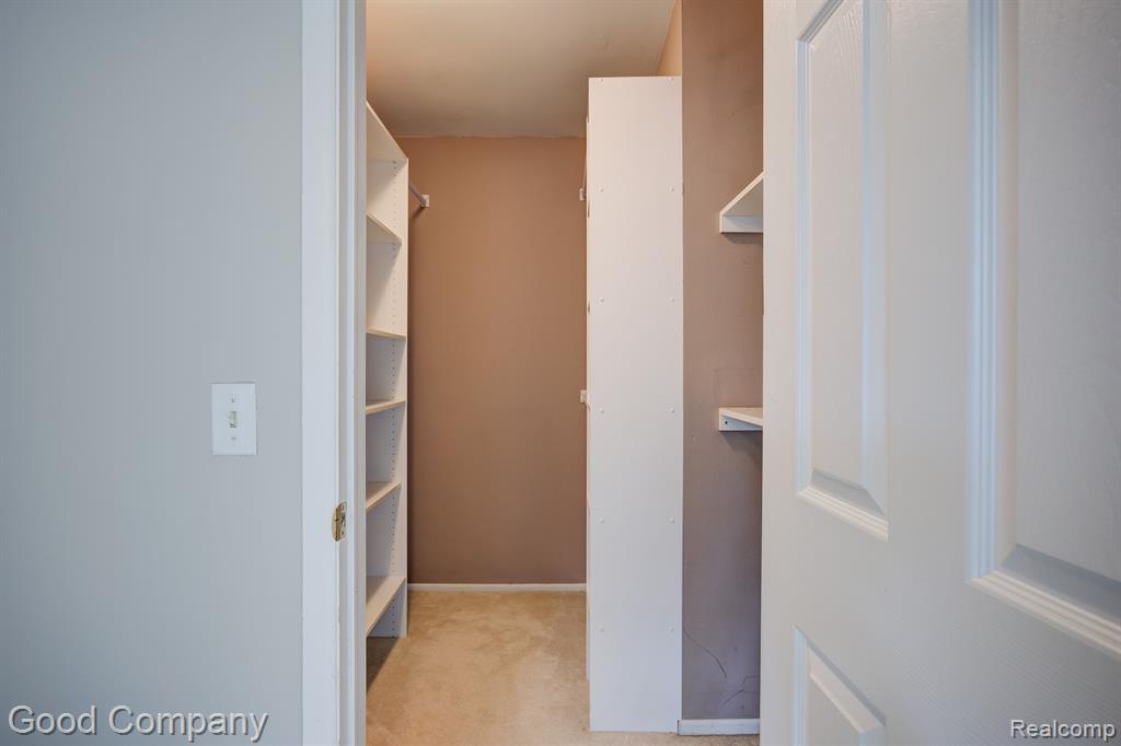 2445 TORQUAY Avenue, 203, Royal Oak, MI 48073 — Photo 17