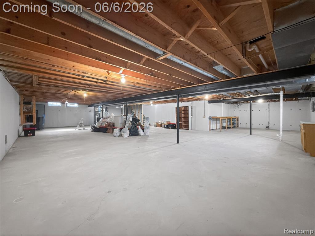 41599 Red Oak Drive, Sterling Heights, MI 48314 — Photo 39