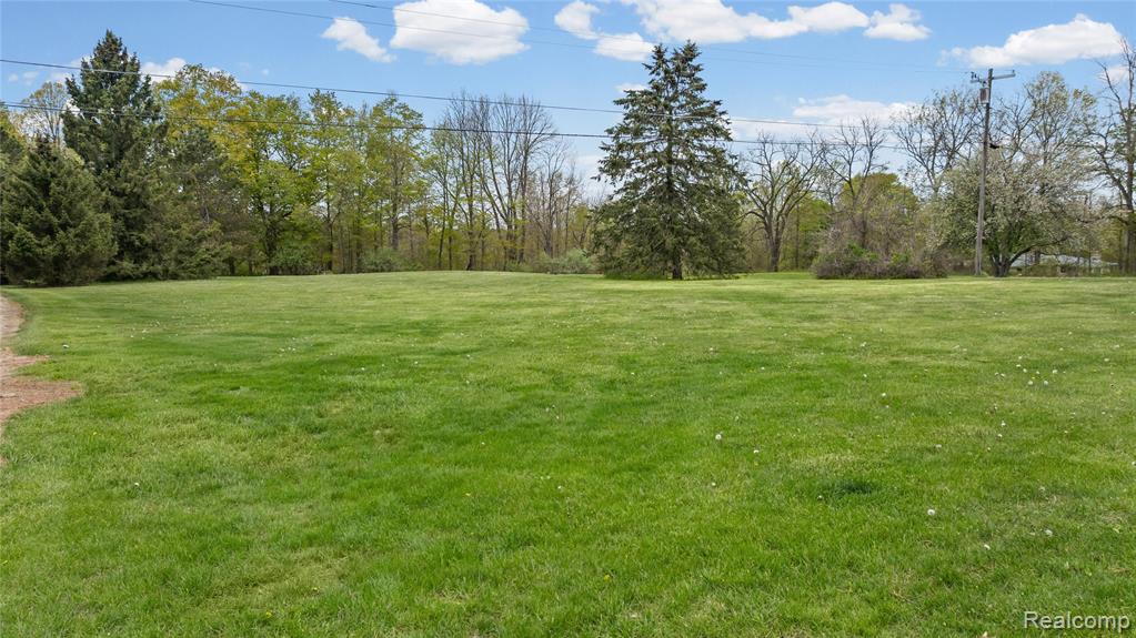 700 Townsend Road, Leonard, MI 48367 — Photo 6