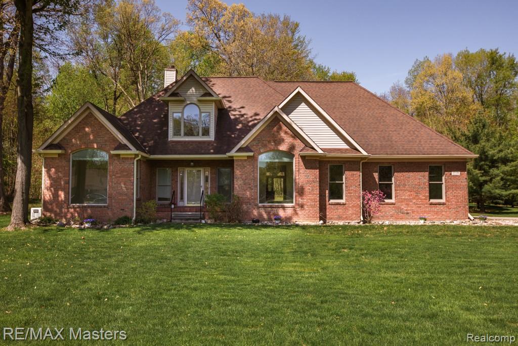 27178 John Drive, New Boston, MI 48164 — Photo 2
