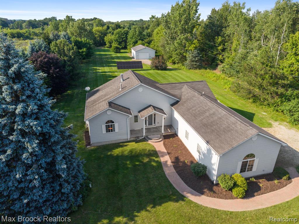 2165 Oakwood Road, Ortonville, MI 48462 — Photo 62