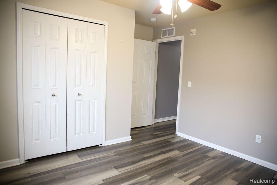 11405 N Woods Drive, Shelby Twp, MI 48317 — Photo 13