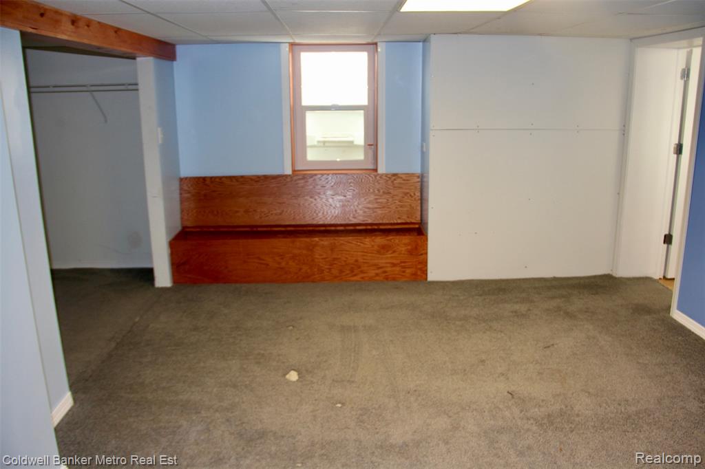 4092 Woodstock Road, Waterford, MI 48328 — Photo 35