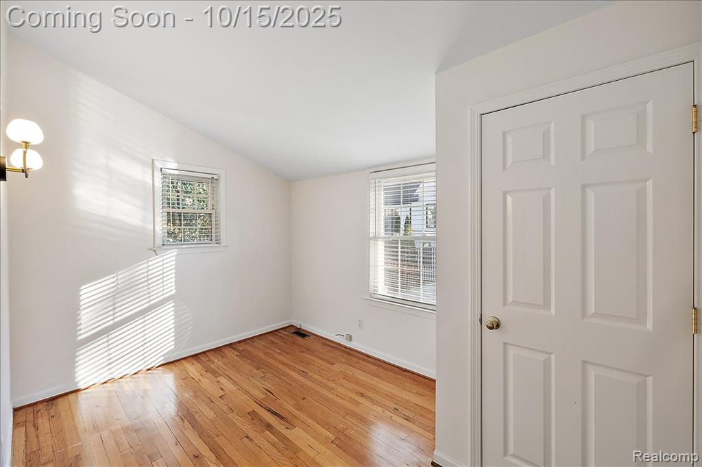564 BROOKSIDE Avenue, Birmingham, MI 48009 — Photo 26