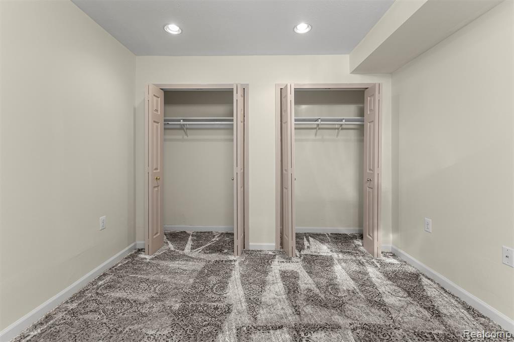 23395 Mission Lane, Farmington, MI 48335 — Photo 58
