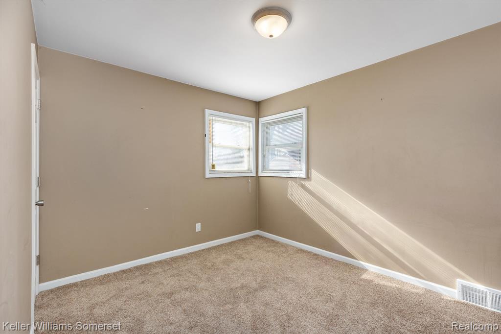 863 MAYFLOWER Avenue, Lincoln Park, MI 48146 — Photo 14