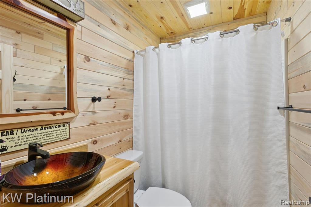310 Houghton View Drive, Prudenville, MI 48651 — Photo 33