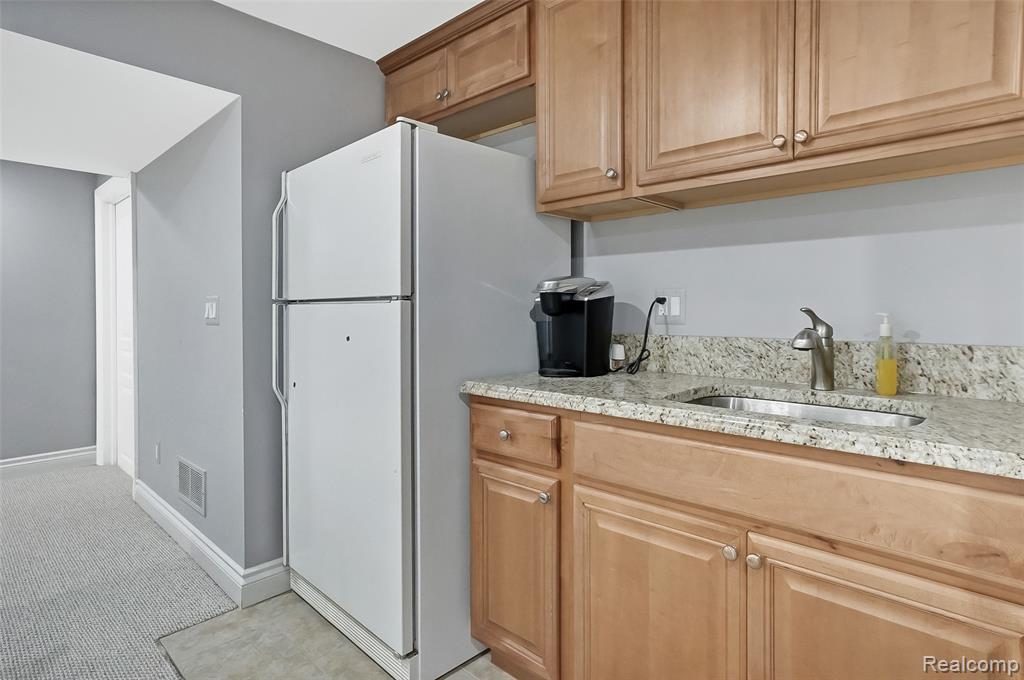 6062 FAIRBORN Drive, Canton, MI 48187 — Photo 34