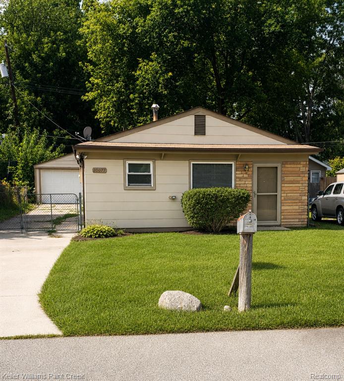 20077 Negaunee, Redford, MI 48240