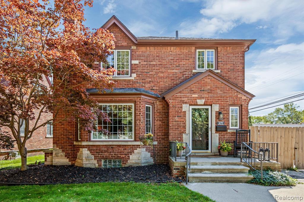 479 CLOVERLY Road, Grosse Pointe Farms, MI 48236 — Photo 2