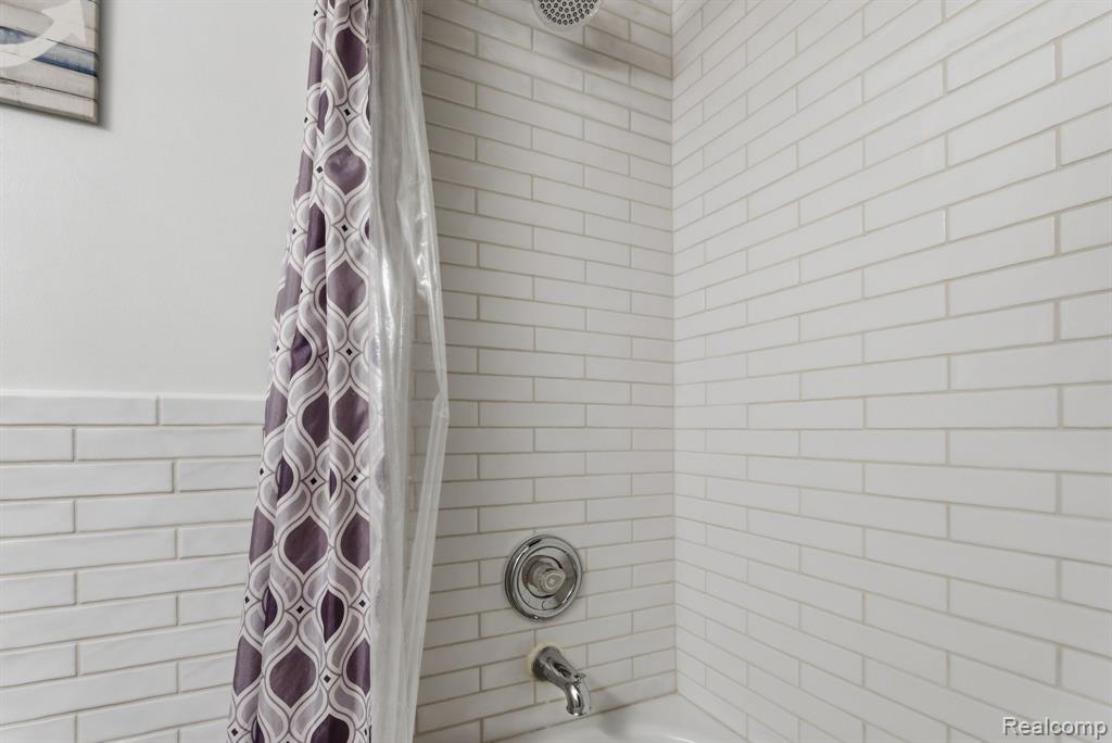7886 Inglewood Drive, Algonac, MI 48001 — Photo 22