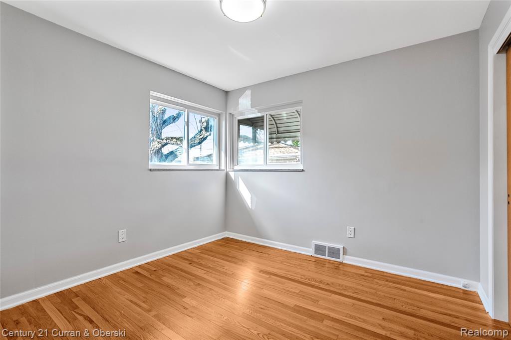 9335 Louis Street, Redford, MI 48239 — Photo 13