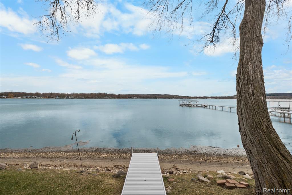 1382 Nita, Pinckney, MI 48169 — Photo 8