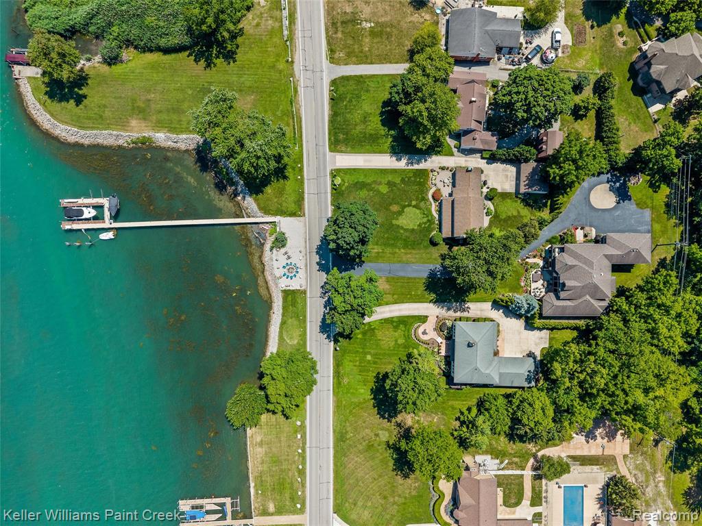 22220 E River Road, Grosse Ile, MI 48138 — Photo 2