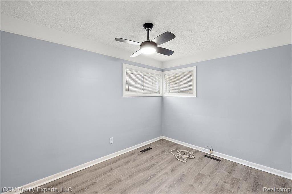 6306 GILMAN Street, Garden City, MI — Photo 21