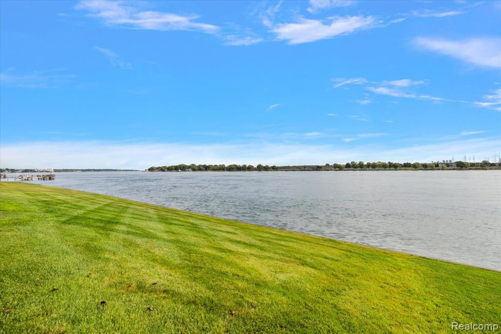 3705 Riverview Terrace N, East China, MI — Photo 6