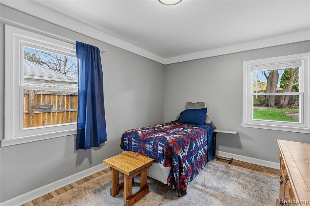 7466 Fenton Street, Dearborn Heights, MI 48127 — Photo 18