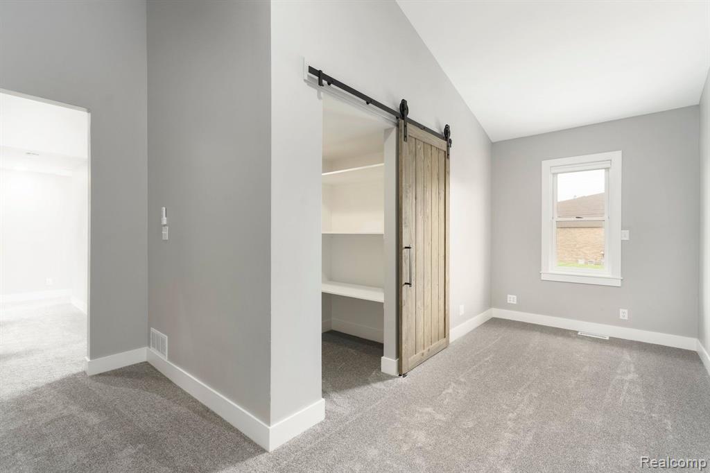 3246 MILLWALL Avenue, Keego Harbor, MI 48320 — Photo 48