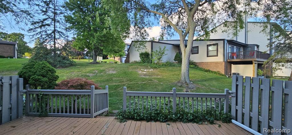 894 YORKTOWN, Northville, MI 48167 — Photo 39