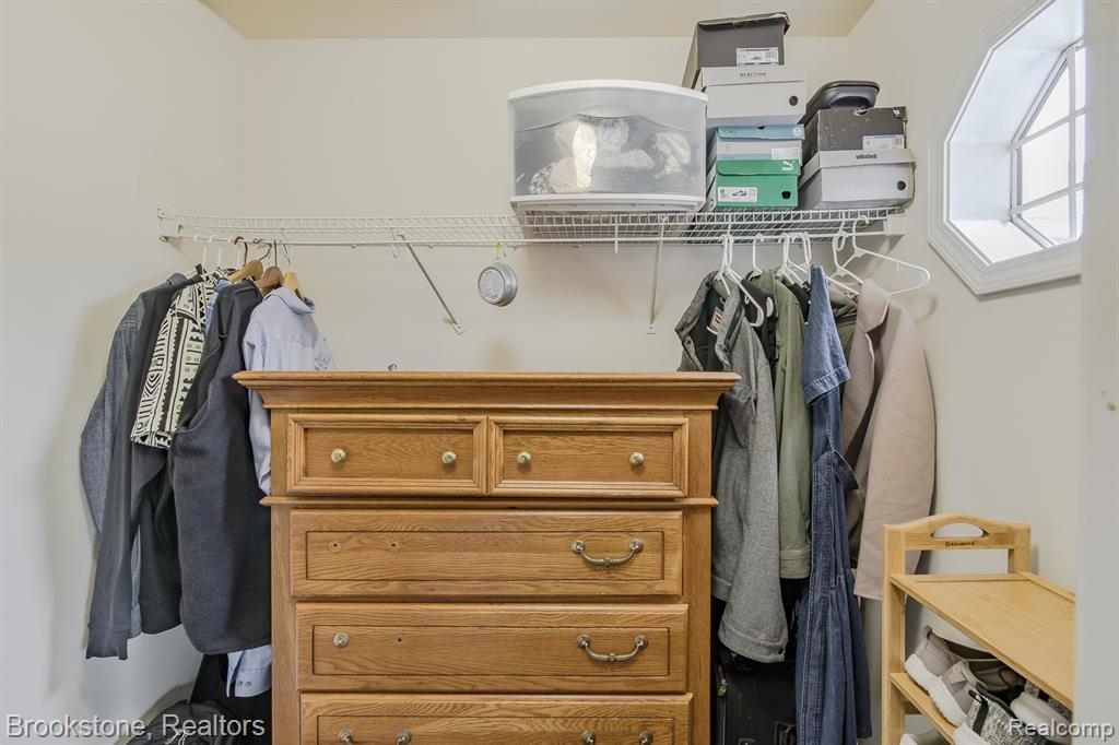 5039 Auker Drive, Grand Blanc, MI 48507 — Photo 21