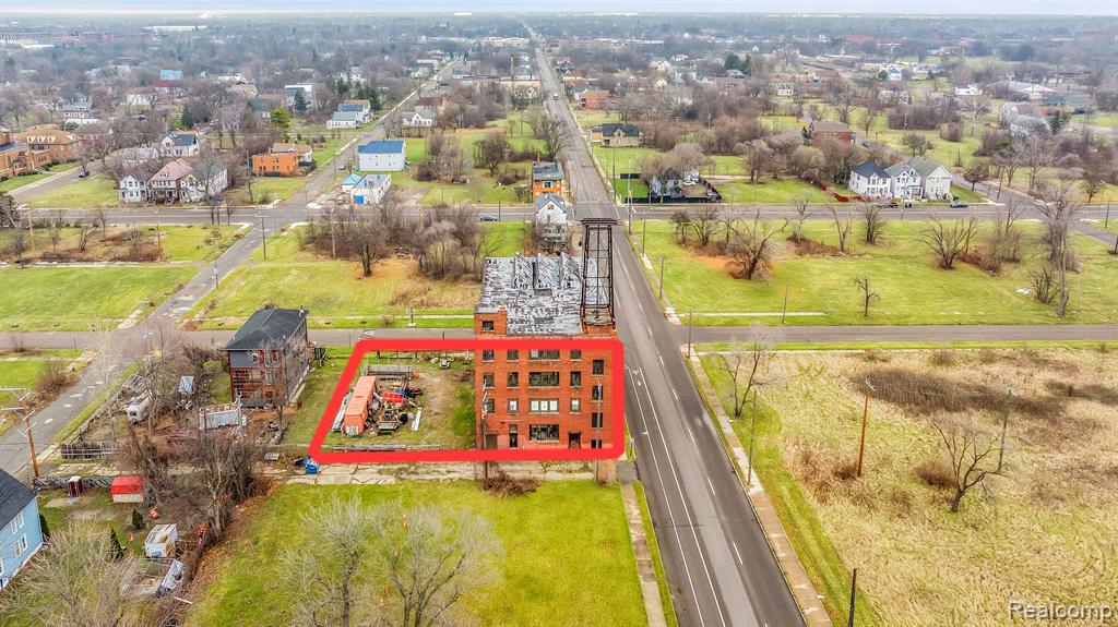 2941 E WARREN Avenue, Detroit, MI 48207 — Photo 9