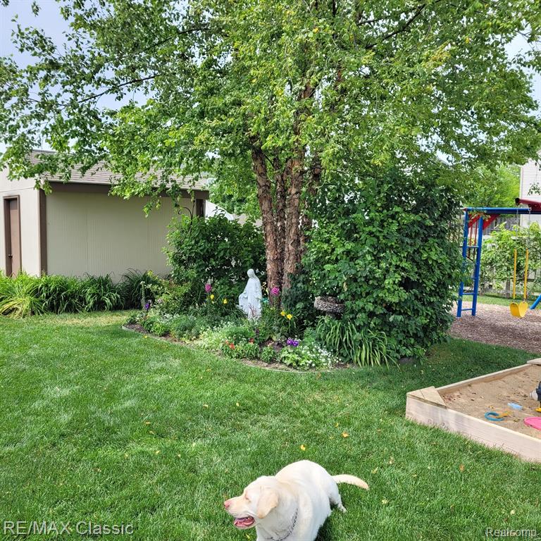 7842 BERWICK Drive, Ypsilanti, MI 48197 — Photo 58