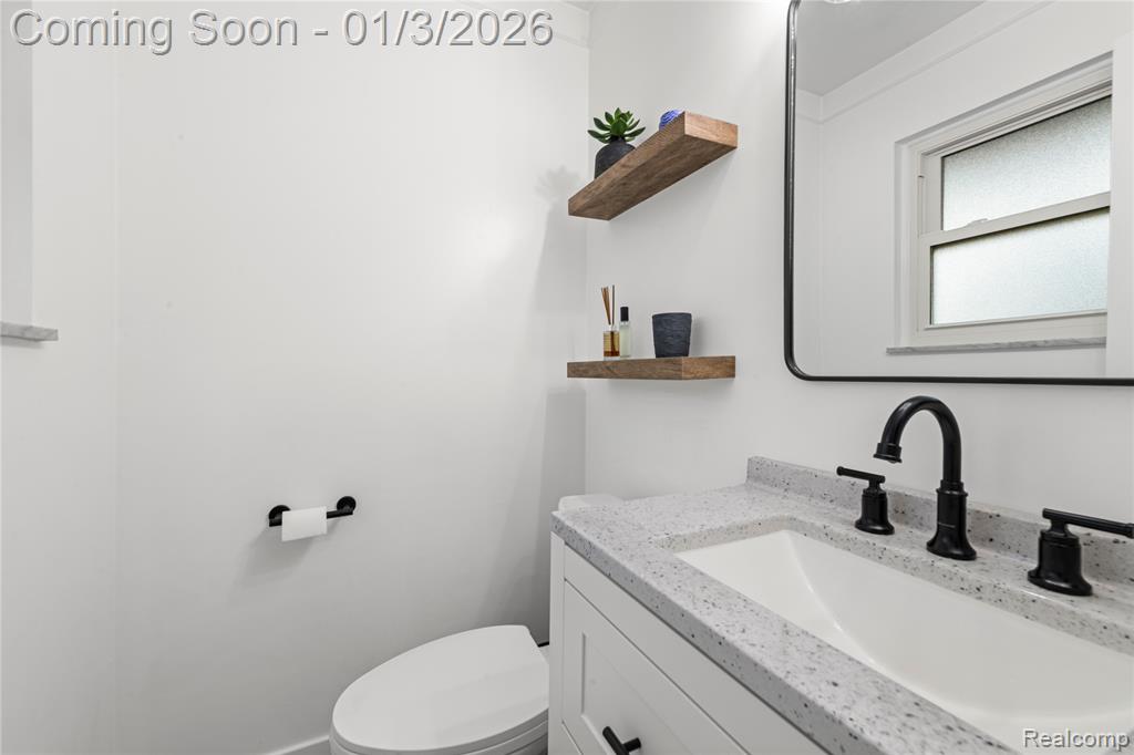 700 W Girard Avenue, Madison Heights, MI 48071 — Photo 29