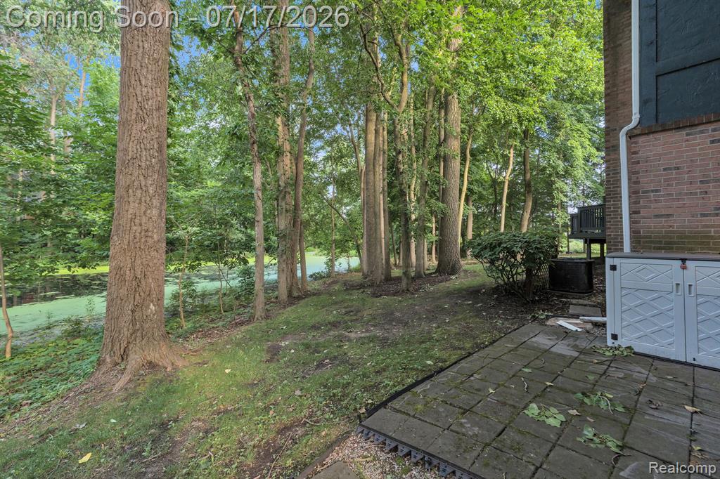 6081 Beachwood Drive, West Bloomfield, MI 48324 — Photo 56