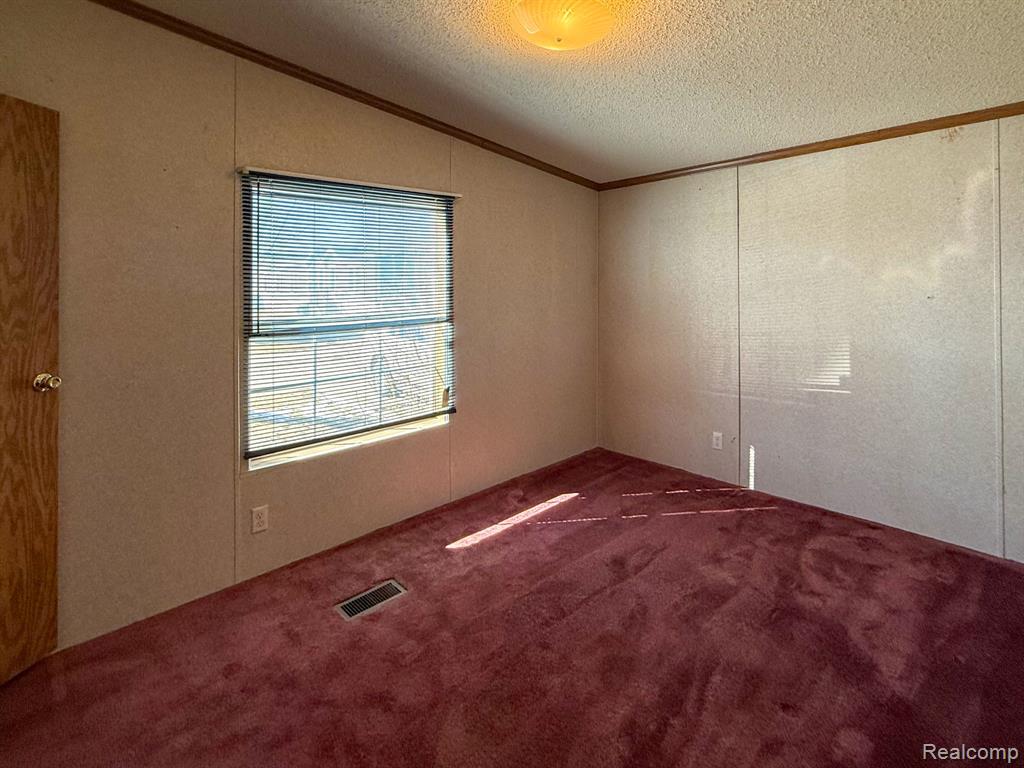 1898 Evergreen Lane, Ypsilanti, MI 48198 — Photo 18