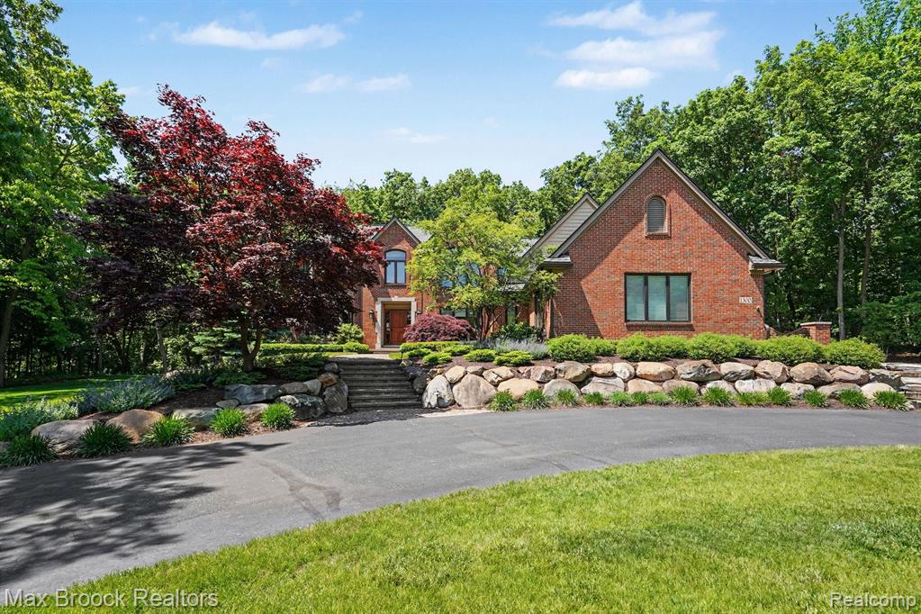 1300 Oak Hollow Drive - Photo 4