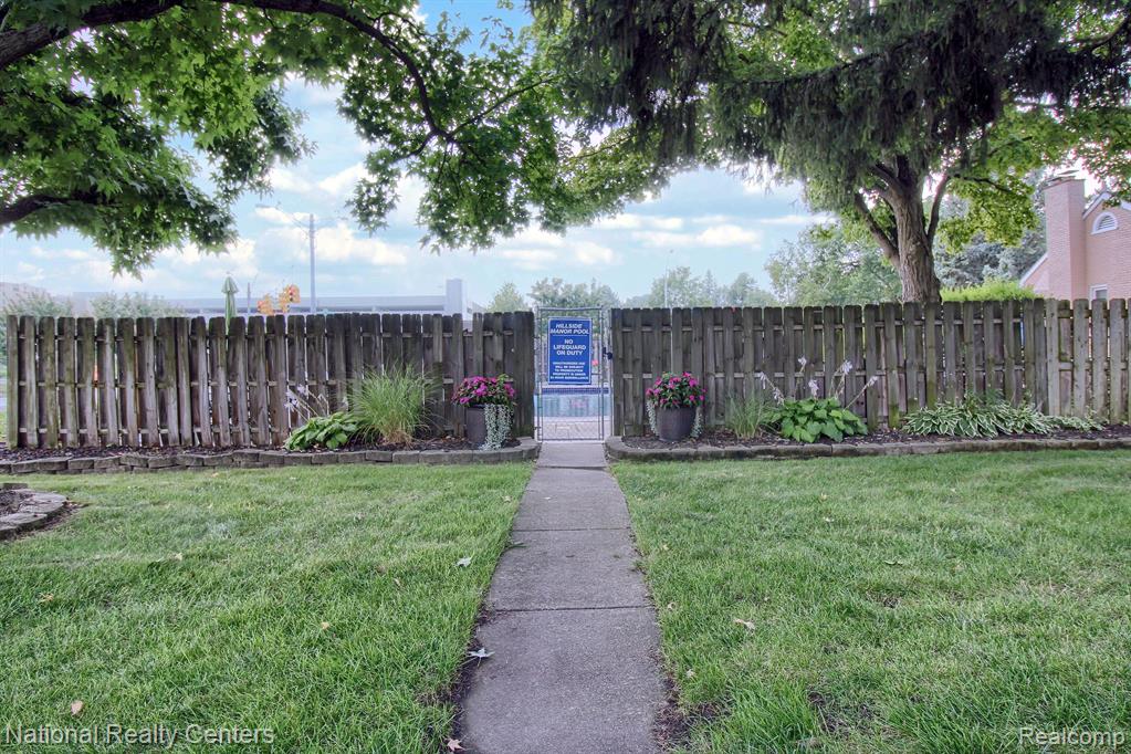 3421 HILLSIDE Drive, 23, Royal Oak, MI 48073 — Photo 23