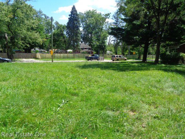 18985 TRINITY Street, Detroit, MI 48219 — Photo 9