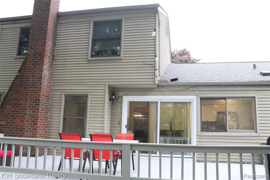 5226 Green Road, West Bloomfield, MI 48323 — Photo 37